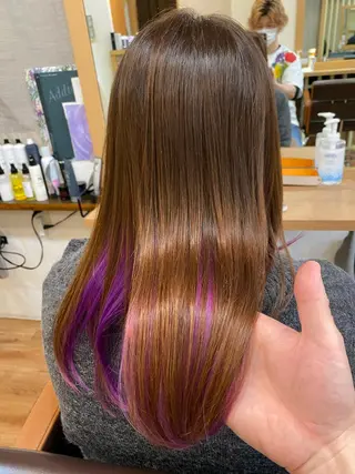 セミロング サロウィン新宿三丁目所属・✨クセ・広がりで悩む 学生さんへ✨taroのヘアスタイル