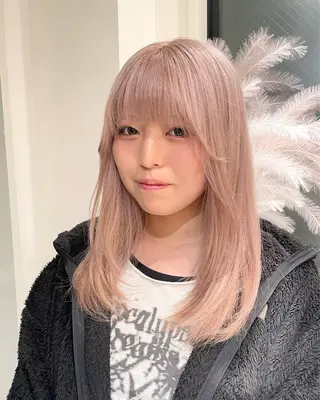 セミロング GO TODAY SHAiRE SALON 原宿本店所属・REINA/ブリーチ /ハイトーン/原宿のヘアスタイル