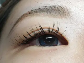 マツエク・マツパ angelux 所属・完全個室サロン🌹 angelux🌹のマツエク・マツパデザイン