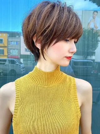 カラー ショート Lond Mirrorのヘアスタイル