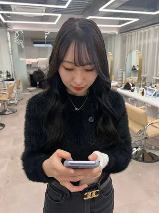 ロング ✨ブリーチ/顔周り レイヤー¦YUKA✨のヘアスタイル