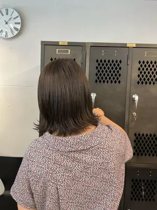 ミディアム INORI /フェイスレイヤーのヘアスタイル