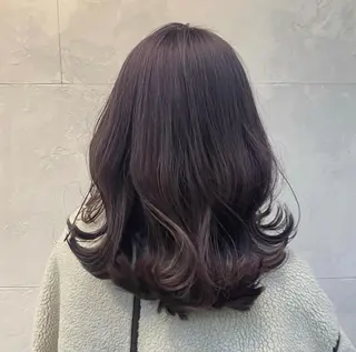 ミディアム 浜野 真貴のヘアスタイル