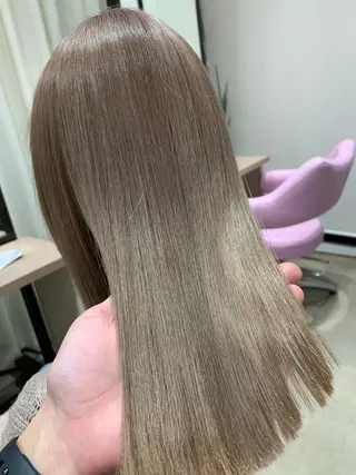 ミディアム 🍀ケアブリーチ カラー🍀坂井のヘアスタイル