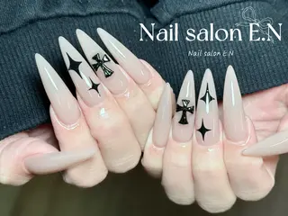 ネイル E.N🦋 長さ出し/持ち込みのネイルデザイン