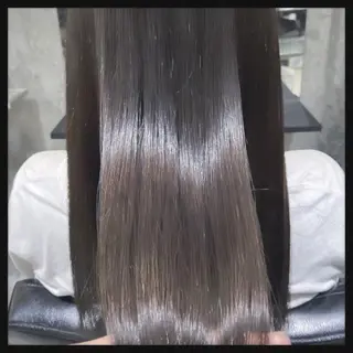 セミロング カラー パーマ ヘアアレンジ メンズ キッズ ネイル マツエク・マツパ アイブロウ ☃️髪質改善🉐割✨ ❄️“ever”❄️のヘアスタイル