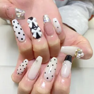 ネイル AngelChris ビューティーサロンのネイルデザイン