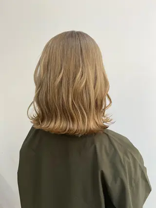 ミディアム カラー ヘアアレンジ Lupinus所属・【艶カラー】石山拓人 /ブリーチのヘアスタイル