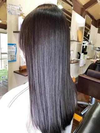 ロング AIRFLOW WITH THE GARDEN所属・横野 朱音のヘアスタイル