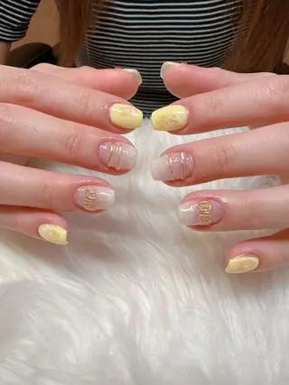 ネイル 高島 夏海のネイルデザイン