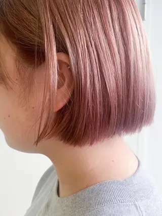 ショート nuu所属・💜ショート💜 ウルフ、ボブ二色亜美のヘアスタイル