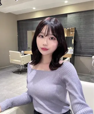 ミディアム 谷 亜澄のヘアスタイル