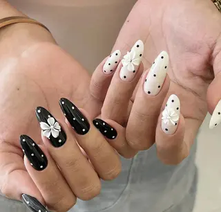 ネイル Pure&Rich Nailのネイルデザイン