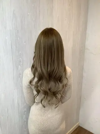 ロング GLOSS 心斎橋 山上のヘアスタイル