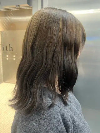 セミロング カラー Lafith hair coco 博多店所属・脇山 真生のヘアスタイル