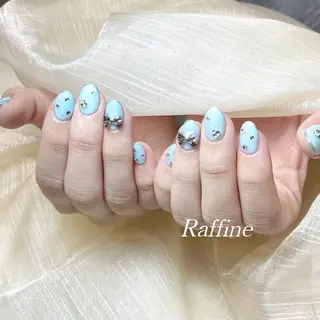 ネイル RAFFINE 月🦋🩵のネイルデザイン