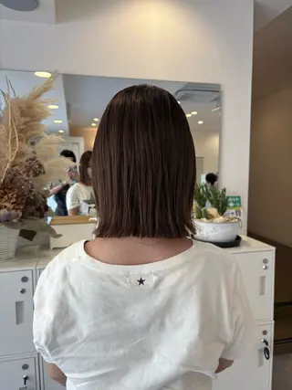 ミディアム 小泉 萌詠のヘアスタイル