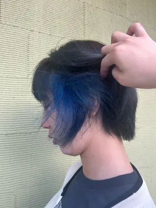 ショート カラー 坂口 遥香のヘアスタイル