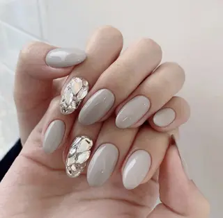 ミディアム ninabeauty 新宿のネイルデザイン