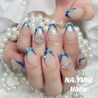 ネイル 🦋 Queenieのネイルデザイン