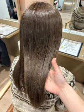 ロング 【金山/栄】カット モデル/小西 サラのヘアスタイル