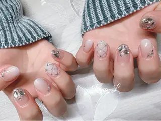ネイル 芦辺 香奈のネイルデザイン