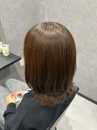 ミディアム カラー 佐野 彩音のヘアスタイル