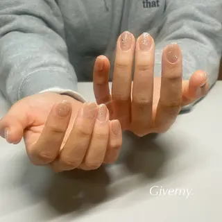 ネイル Giverny .のネイルデザイン