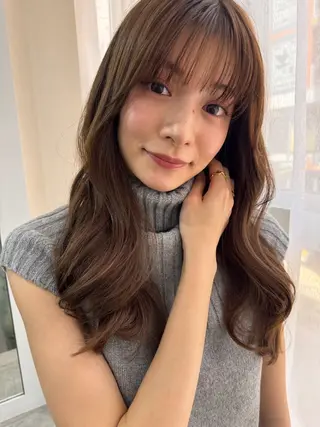 カラー Ammy所属・ワンホン風ヘア まなのヘアスタイル