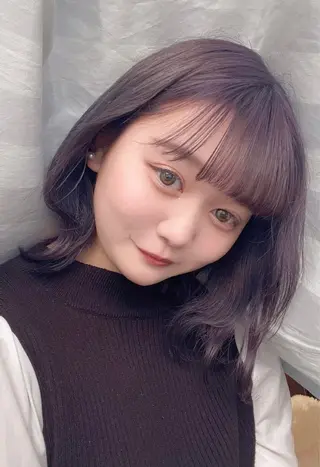 ミディアム カラー 植村 真優のヘアスタイル