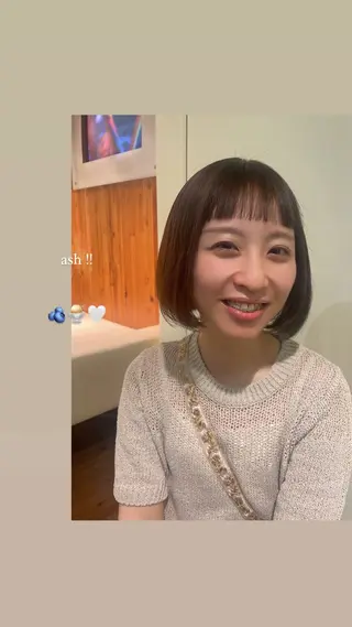 ショート カラー 丸山 愛万音のヘアスタイル