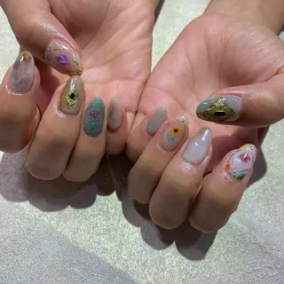 ネイル Amber21.所属・Nagahama Akariのネイルデザイン