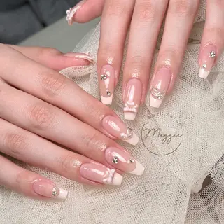 ネイル Maggie Nail🦩のネイルデザイン