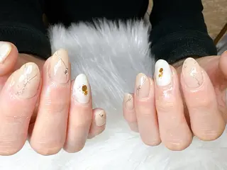 ネイル ECLAT エクラ所属・寺山 千鶴のネイルデザイン