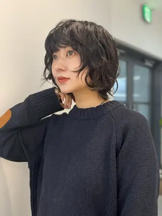 ショート パーマ Un ami  omotesando所属・Mon/ショート/パ ーマのヘアスタイル