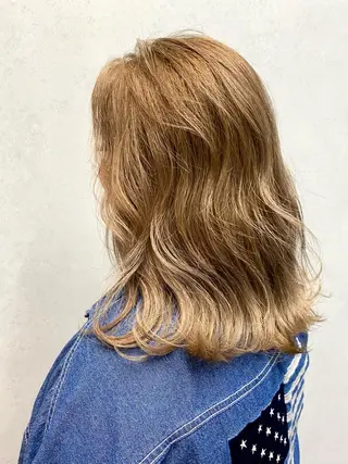 ミディアム ✨デザインカラー✨ ✂️kouki✂️のヘアスタイル