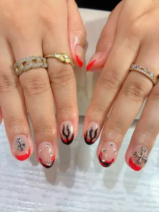 ネイル Nest 岩崎のネイルデザイン