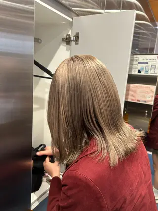 ミディアム カラー ミルクティーベージュ /sara💛のヘアスタイル