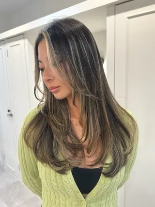 ロング カラー ヘアアレンジ SALOWIN京都河原町Suite店所属・外国人風レイヤー/ ハイトーンSHUのヘアスタイル