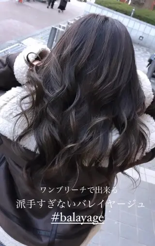 セミロング カラー ハイダメージ毛 縮毛矯正のヘアスタイル