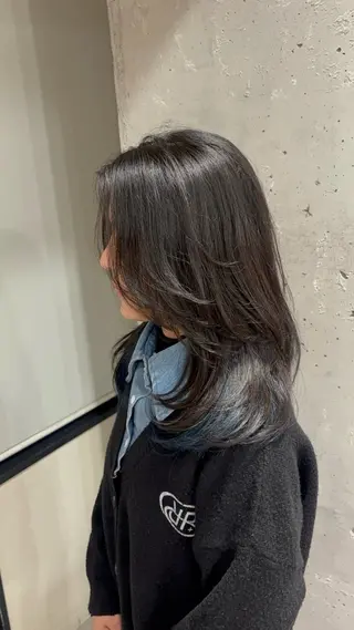 ロング カラー ヘアアレンジ ヨシオカ チオリのヘアスタイル