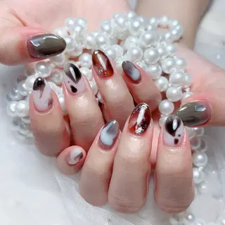 ネイル M🌷nail 長さだし専門店のネイルデザイン