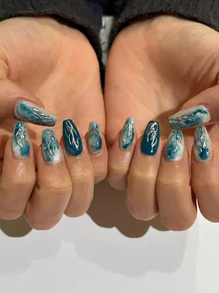 ネイル REINA .のネイルデザイン