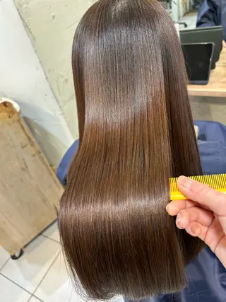 セミロング 髪質改善ストレート/ ブリーチ／渋谷　福田のヘアスタイル