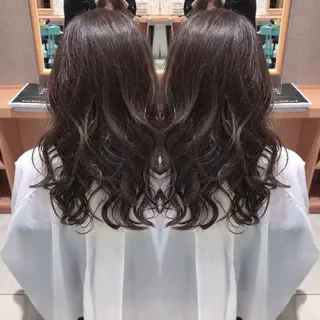 ロング カラー レイヤーカット匠 イソザキノリユキのヘアスタイル