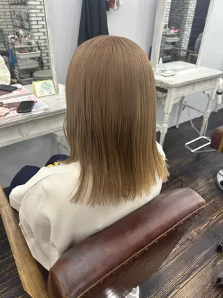 セミロング カラー レイヤー ハイトーン 暖色⭐︎KANAKOのヘアスタイル
