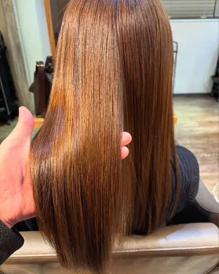 ミディアム カラー Dilla 戸田公園所属・Dilla 戸田公園のヘアスタイル