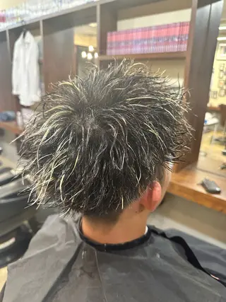 ショート カラー メンズ 江島 浩紀のヘアスタイル