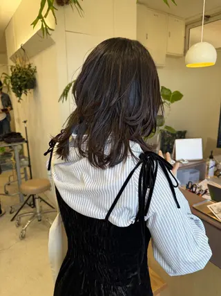 セミロング 💛🤍U too e’s 鎌倉🧸のヘアスタイル