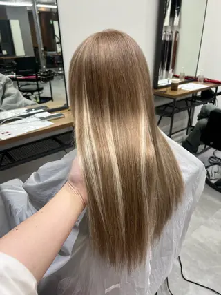 ロング カラー いろあそび所属・ショート/ウルフ カットモデル募集のヘアスタイル